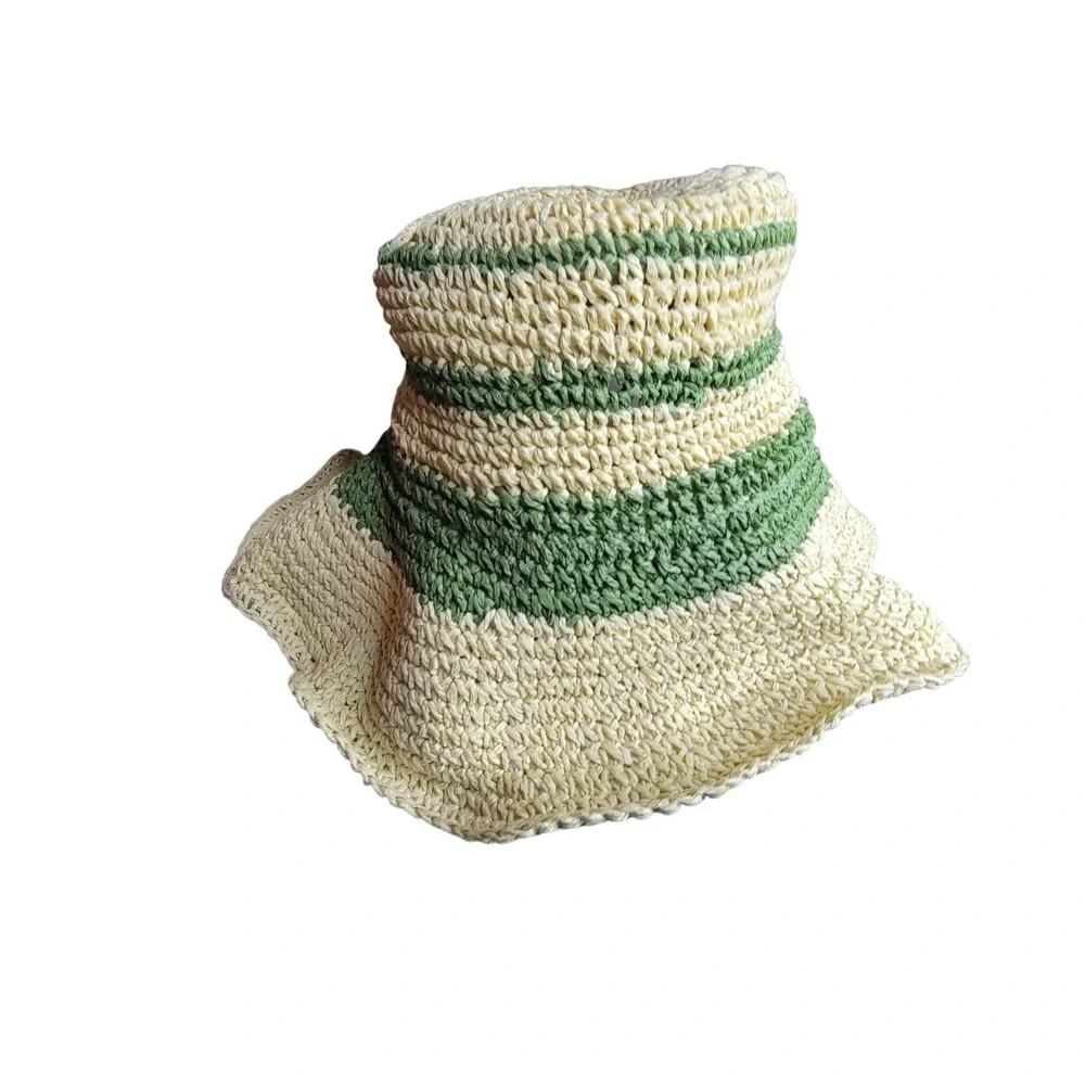 NWT New Treasure Bond Straw Like Bucket Hat Beige Green ONE SIZE